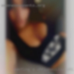 Wanting a FWB to enjoy in Uhrichsville, Ohio one on one fun.